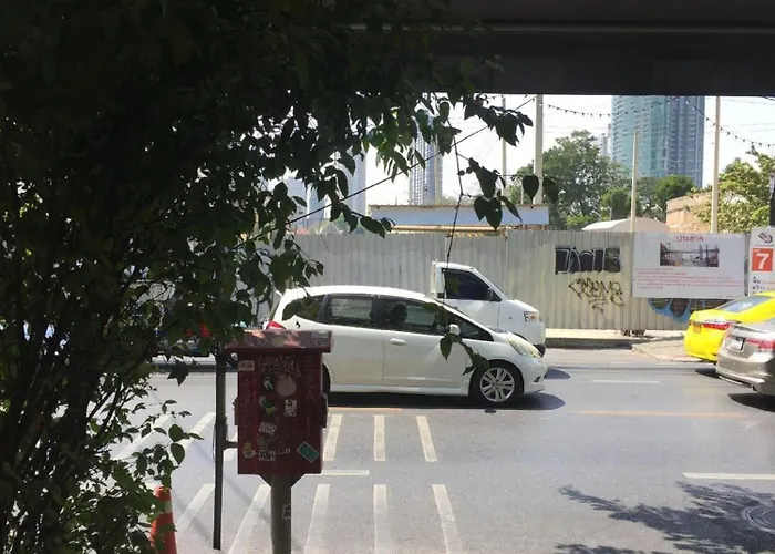 Hub Hotel 2*
